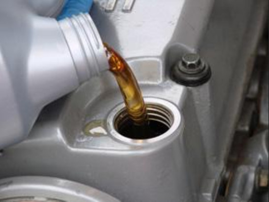 Thay dầu máy nén khí những nguyên tắc cơ bản cần nắm được